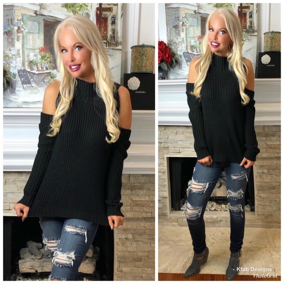 🛍LAST 1! Cold Shoulder Relaxed Fit Sweater! - Picture 5 of 8